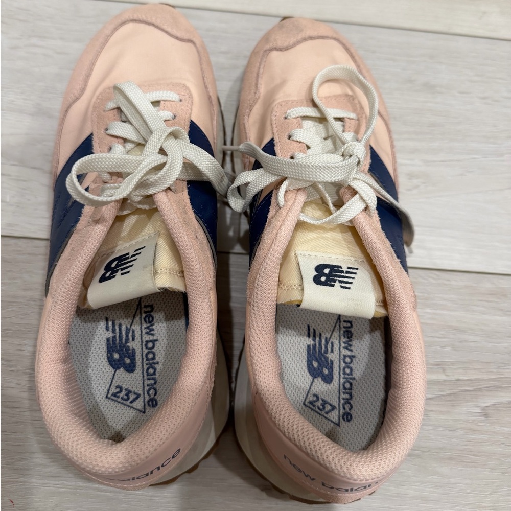 New Balance 237 - Picture 4 of 5